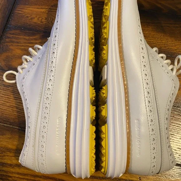 Cole Haan women’s White Golf Shoes Size 8 - Picture 9 of 10